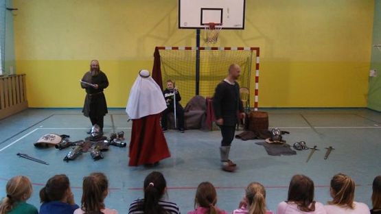 Grafika #2: Żywa lekcja historii