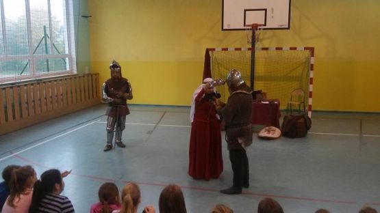 Grafika #5: Żywa lekcja historii