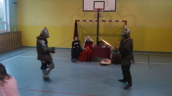 Grafika #8: Żywa lekcja historii