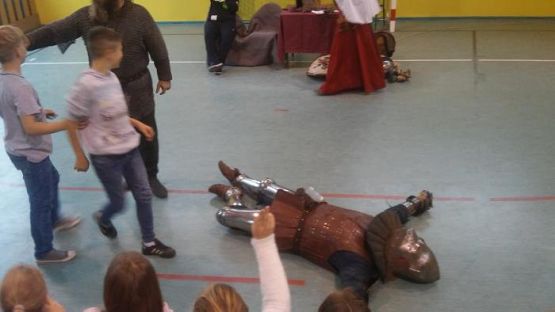 Grafika #10: Żywa lekcja historii