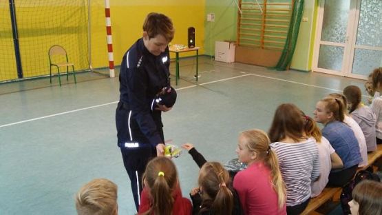 Grafika #15: Spotkanie z policjantami