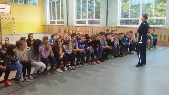 Grafika #19: Spotkanie z policjantami