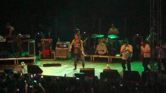  Grafika #10: Nasi uczniowie na koncercie Kamila Bednarka