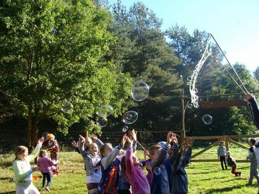 Grafika #9: Klasa II a, II b oraz III SP świętują Dzień Chłopaka oraz Dzień Pieczonego Ziemniaka