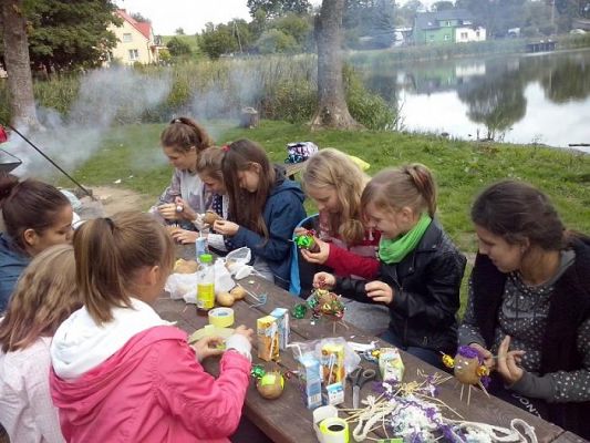 Grafika #0: Dzień Ziemniaka na zajęciach języka kaszubskiego