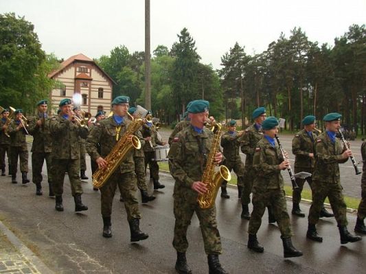 Grafika #2: Uczniowie klasy I a i II na wycieczce w Jednostce Wojskowej w Lęborku