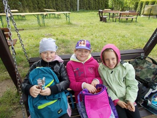  Grafika #13: Z wizytą na strusiej farmie w Kniewie