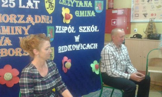 Grafika #17: Zaczytana Gmina