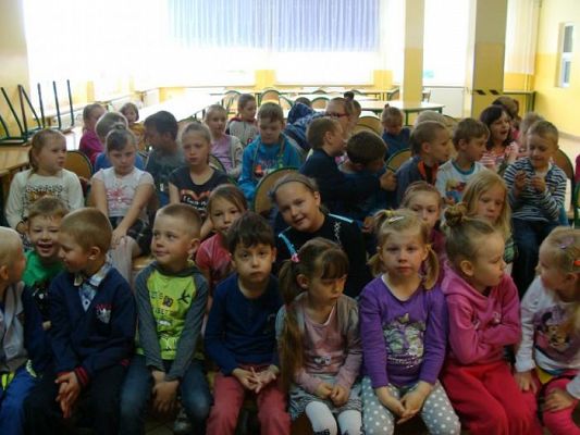 Grafika #19: Zaczytana Gmina