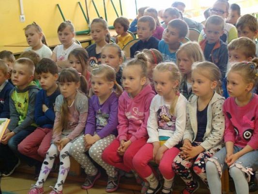 Grafika #23: Zaczytana Gmina