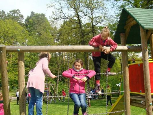 Grafika #8: U leśników w Drętowie