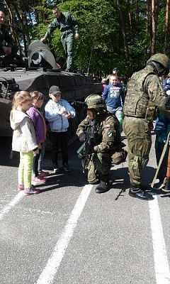  Grafika #5: Wycieczka do Jednostki Wojskowej w Lęborku