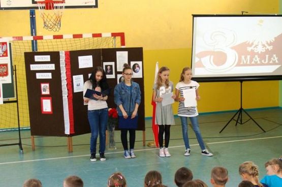 Grafika #2: WIWAT MAJOWE ŚWIĘTA!