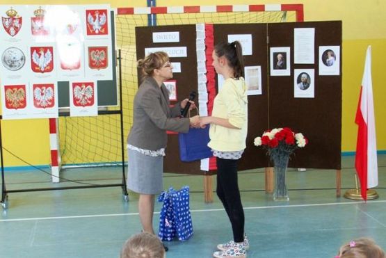 Grafika #4: WIWAT MAJOWE ŚWIĘTA!