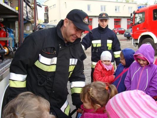 Grafika #1: WIZYTA U STRAŻAKÓW