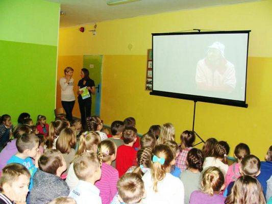  Grafika #3: Pacan – historia o miłości w iTeatrze TVP