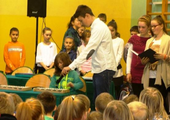  Grafika #1: Muzyczne kolędowanie