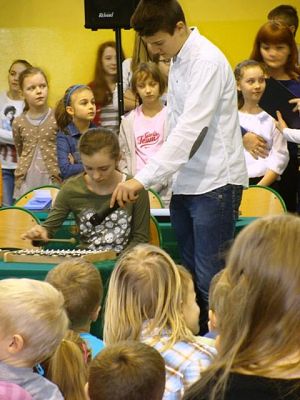  Grafika #3: Muzyczne kolędowanie