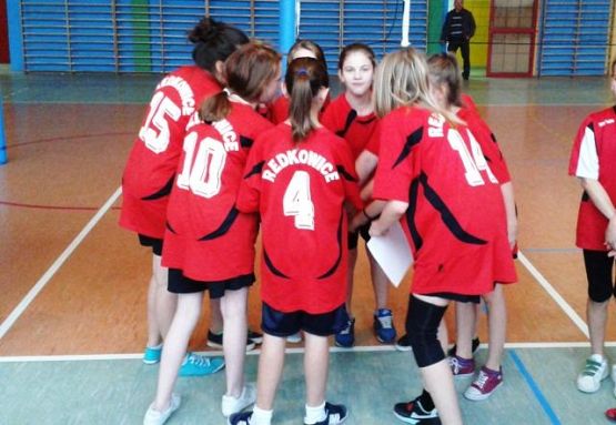 Grafika #2: Mini siatkówka dziewcząt.