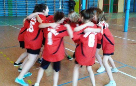 Grafika #4: Mini siatkówka dziewcząt.