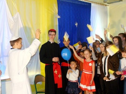 Grafika #13: XIV Dzień Papieski