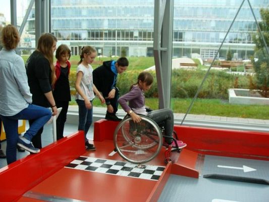  Grafika #3: Wizyta w Centrum Nauki EXPERYMENT w Gdyni