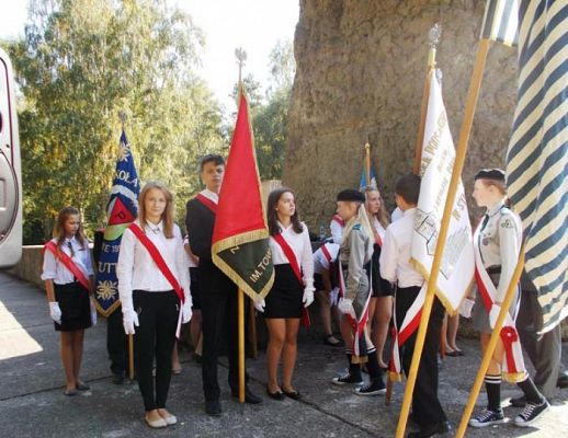 Grafika #0: Sztutowo - 75 rocznica