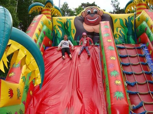 Grafika #11: Prehistoryczna wyprawa w świat dinozaurów