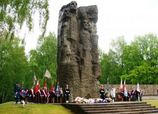  Grafika #0: Hołd dla ofiar obozu Stutthof