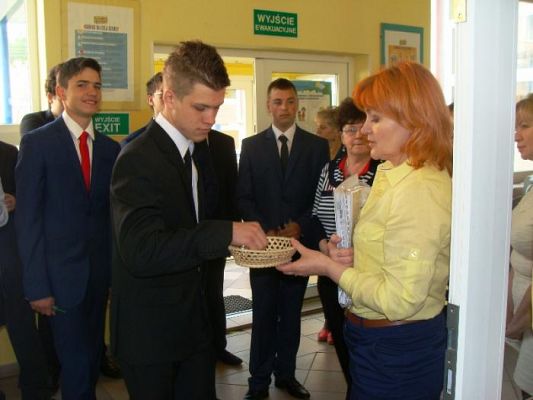 Grafika #0: Egzamin po gimnazjum