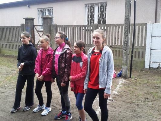  Grafika #6: Biegi przełajowe dziewcząt i chłopców