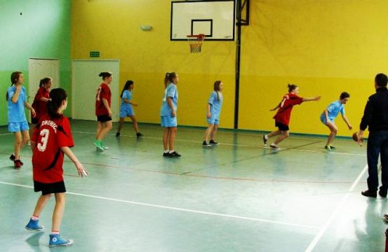  Grafika #3: Zawody w mini koszykówce dziewcząt