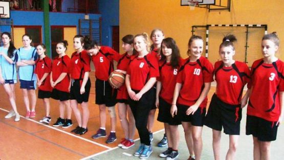 Grafika #0: Koszykówka dziewcząt - zawody gminne