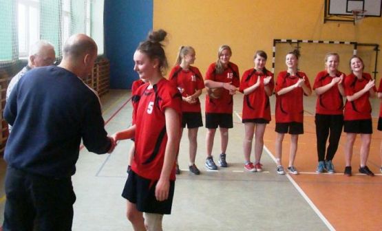 Grafika #9: Koszykówka dziewcząt - zawody gminne