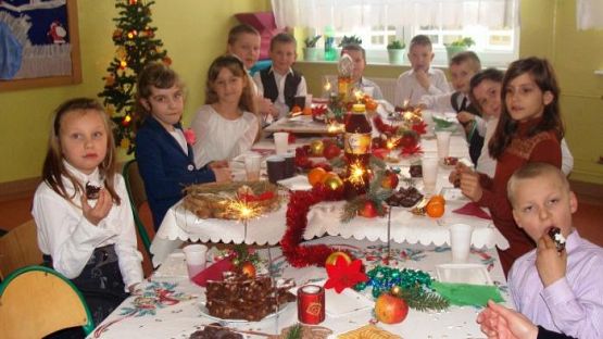  Grafika #10: SZKOLNA WIGILIA