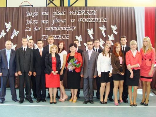  Grafika #14: Uroczyste zakończenie roku szkolnego 2012/2013- III Gimnazjum