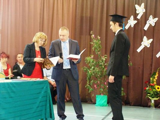  Grafika #18: Uroczyste zakończenie roku szkolnego 2012/2013- III Gimnazjum