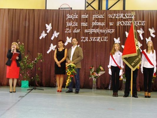  Grafika #21: Uroczyste zakończenie roku szkolnego 2012/2013- III Gimnazjum