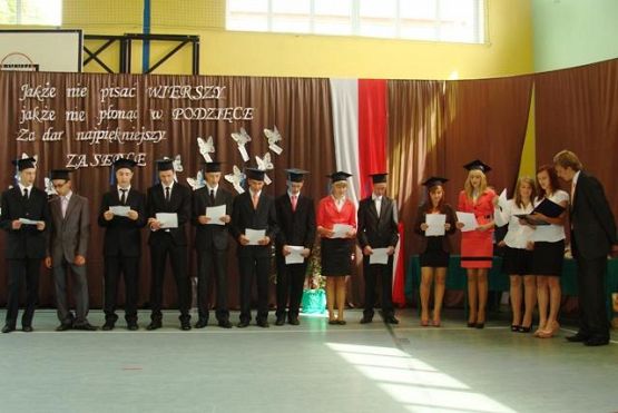  Grafika #7: Uroczyste zakończenie roku szkolnego 2012/2013- III Gimnazjum