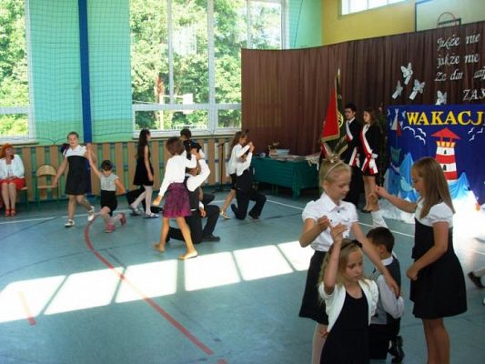 Grafika #4: Zakończenie roku szkolnego 28 VI