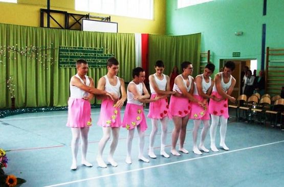  Grafika #33: Zakończenie gimnazjum VI 2014r.