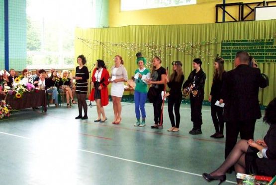  Grafika #38: Zakończenie gimnazjum VI 2014r.