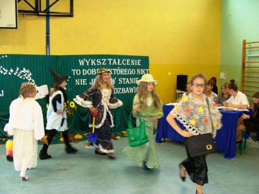 Grafika #5: Dzień Edukacji Narodowej 2014 r.