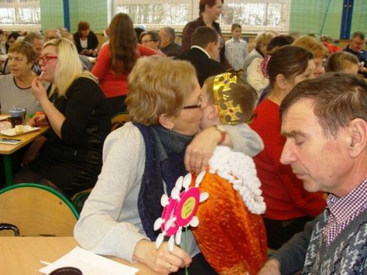  Grafika #17: DZIEŃ DZIADKA I BABCI I 2015