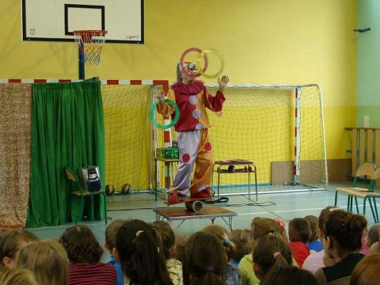  Grafika #2: Cyrk Wesołego Maxa