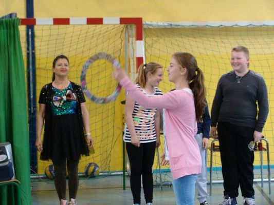  Grafika #12: Cyrk Wesołego Maxa