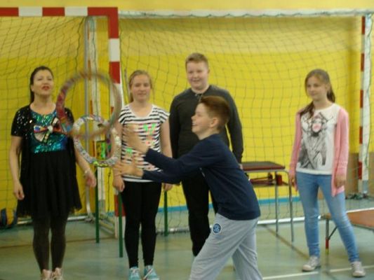  Grafika #14: Cyrk Wesołego Maxa