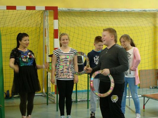  Grafika #15: Cyrk Wesołego Maxa