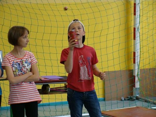  Grafika #24: Cyrk Wesołego Maxa