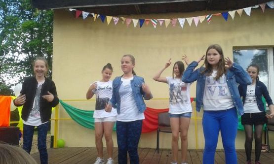  Grafika #15: Kolorowy Dzień Dziecka 2015